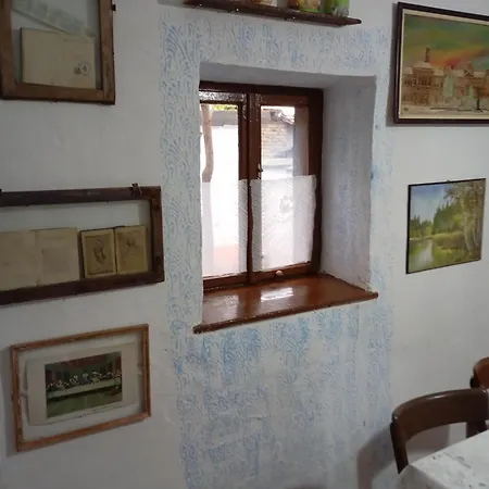 Retro House Apartment